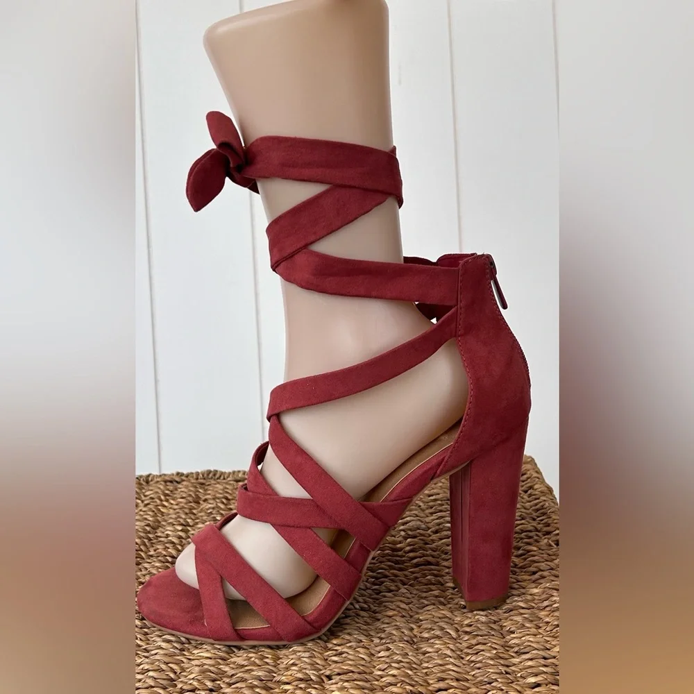 Torrid Brand Women’s‎ Faux Suede Gladiator Sandals Size 8.5W